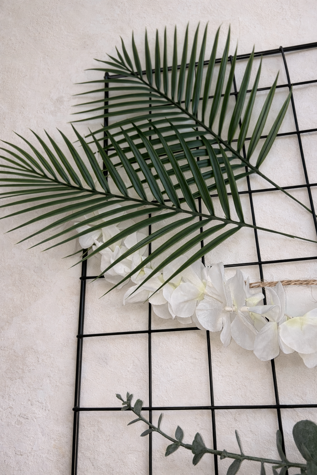 Your Space. Your Rules – Wall Grid Décor Kit (Complete Metal Grid with Clips)